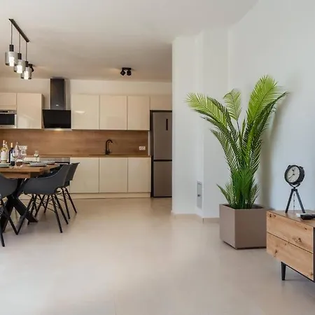 Luxury With Private Pool Villa *