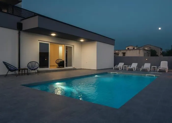 Luxury With Private Pool Vrsi