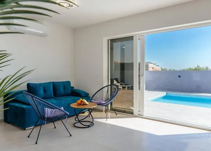 Luxury With Private Pool