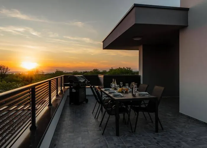 Luxury With Private Pool *