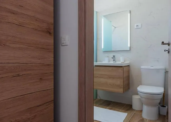 Luxury With Private Pool