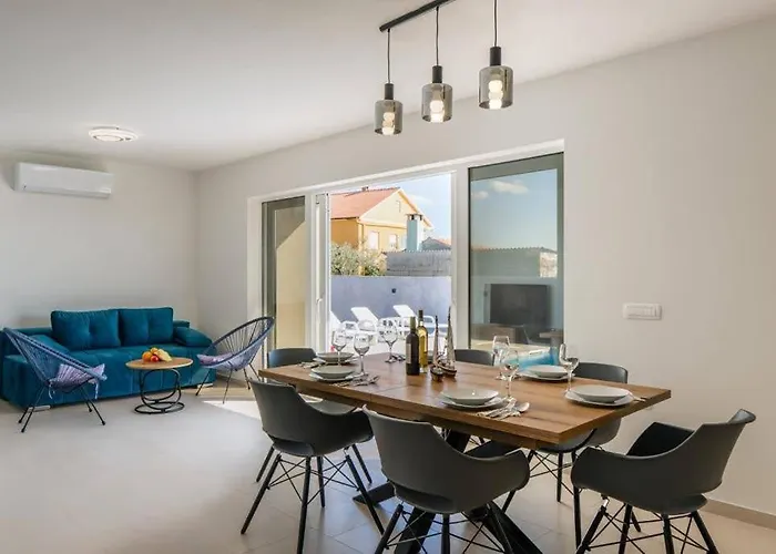 Luxury With Private Pool *