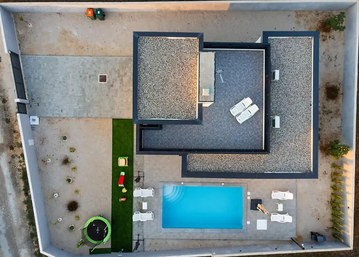 Luxury With Private Pool Villa Vrsi